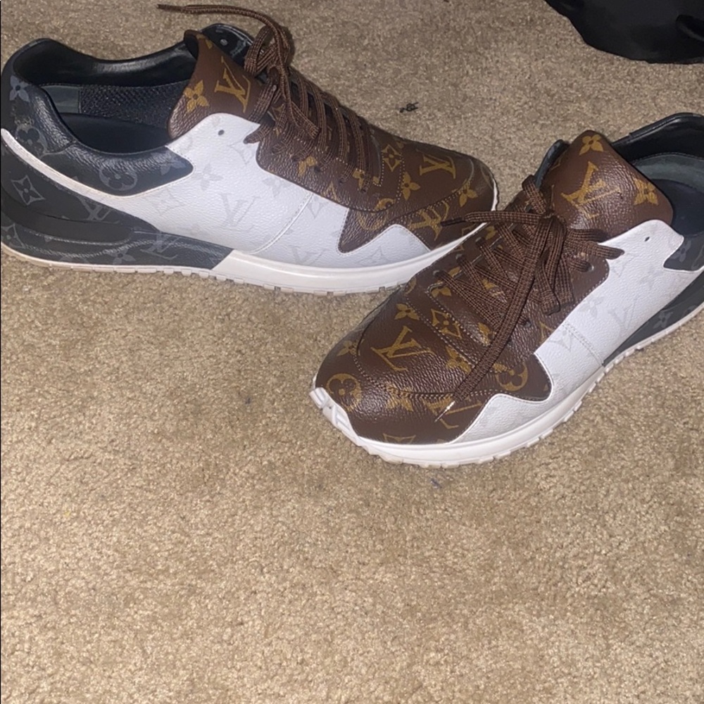 Louis Vuitton Sneakers